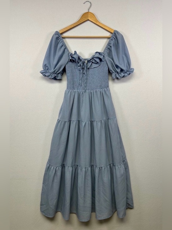 Francesca's Collections Dresses & Skirts - Francesca’s Blue Smocked Puff Sleeve Midi Dress Cottagecore Size Large NWT